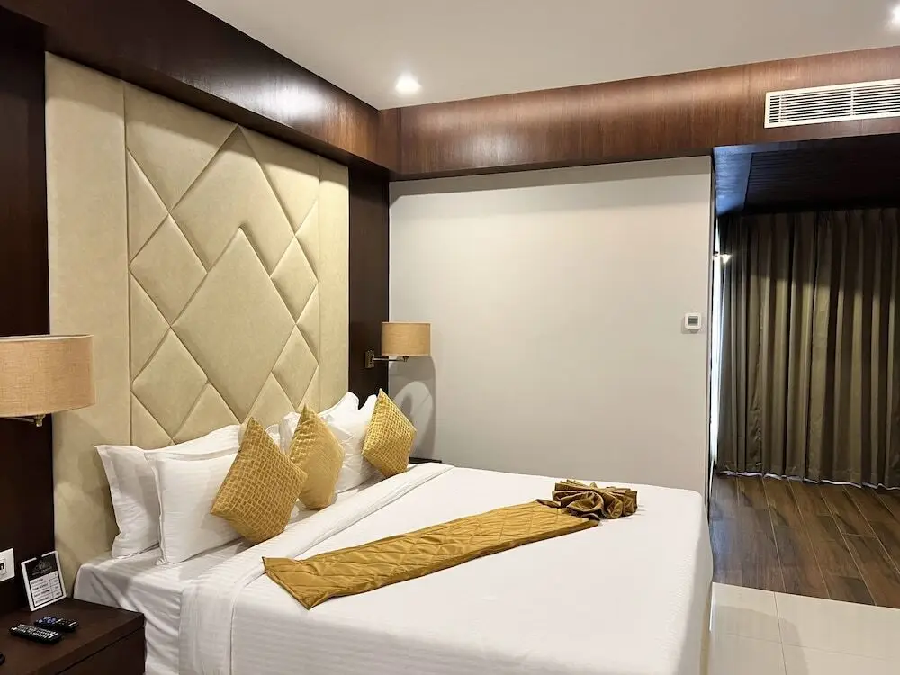 Пурния: Hotel prajyot