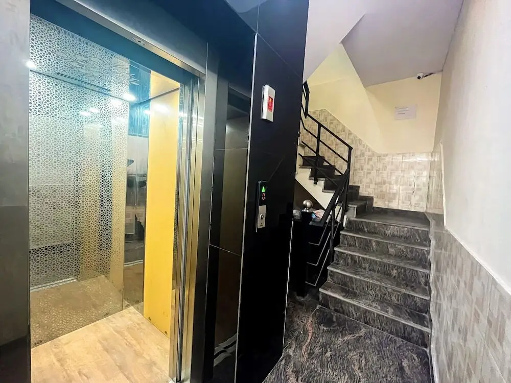 Нью-Дели: Roomshala 168 Startlight Suites