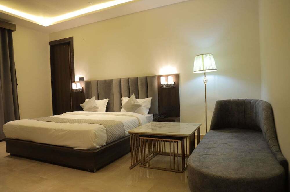 Канпур: Hotel Majestic Grand By MNG Rooms