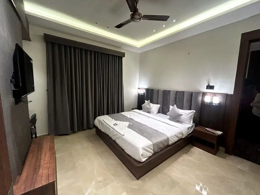 Канпур: Hotel Majestic Grand By MNG Rooms