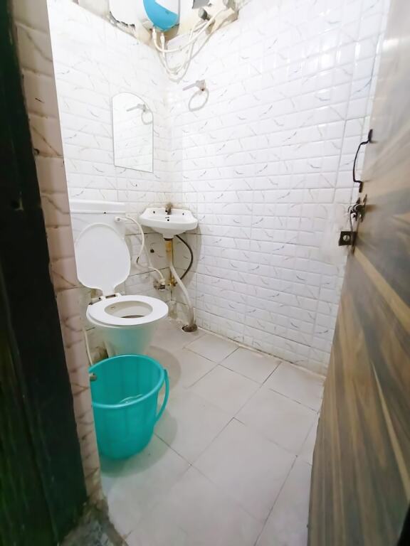 Нью-Дели: Roomshala 156 Hotel Mannat Inn