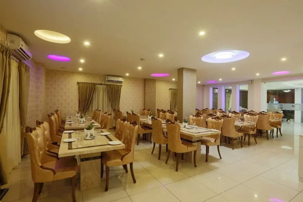 Бангалор: Premier Suites Business Hotel