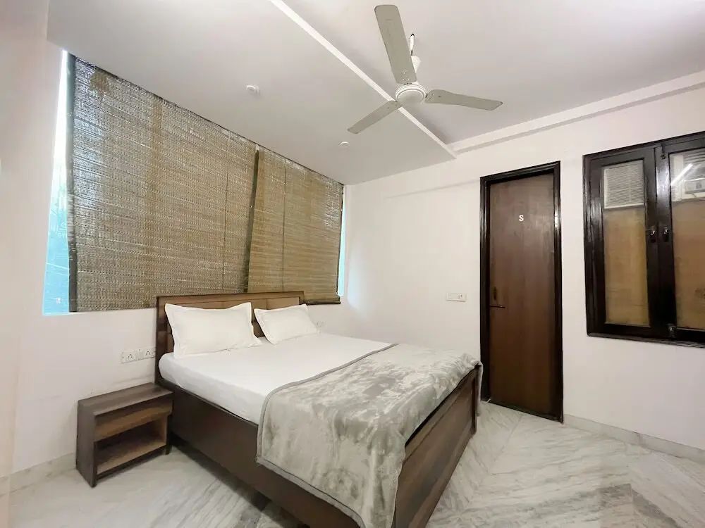 Нью-Дели: Roomshala 171 JP House