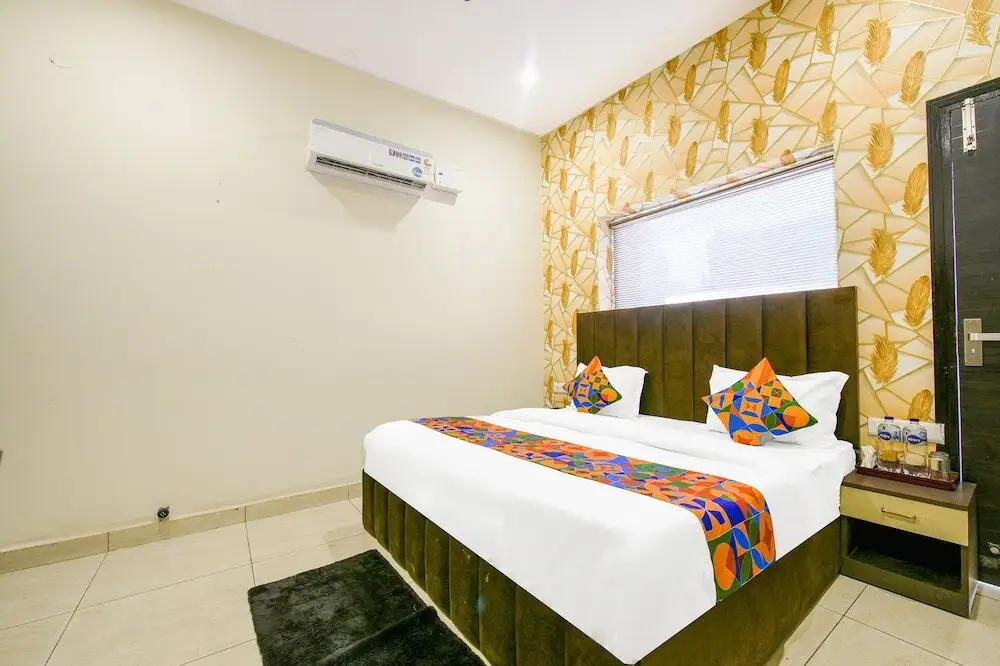 Лудхиана: Fabhotel Royal Regency I