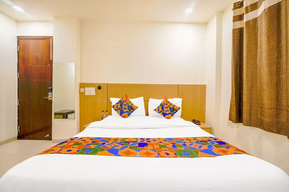 Нью-Дели: Fabhotel Silver Crown I