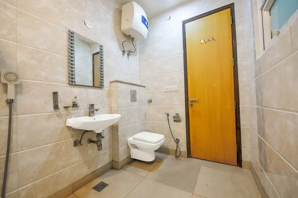 Нью-Дели: Fabhotel Silver Crown I