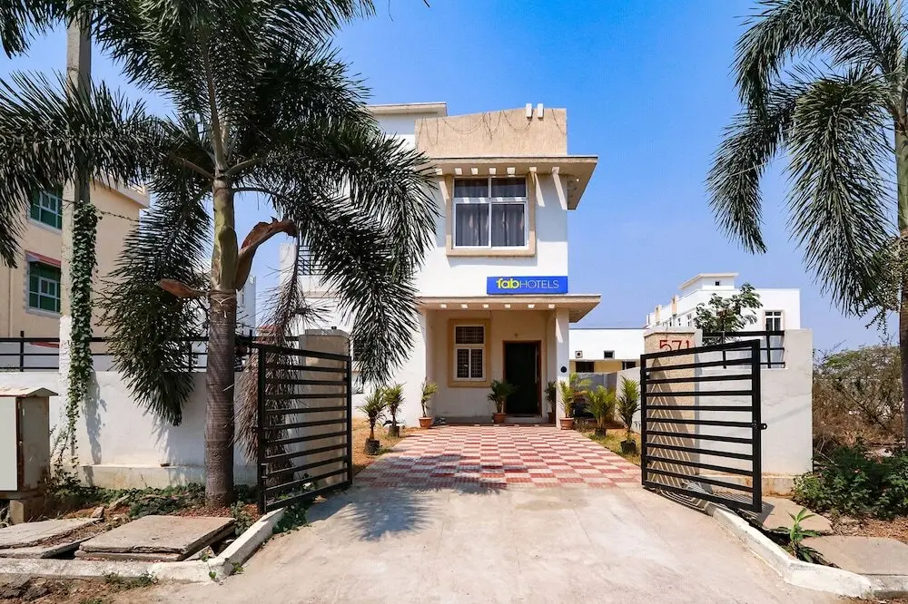 Fabexpress Kp Suites Villas — фото 1