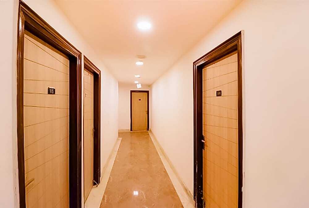 Roomshala 173 Hotel Royal Inn — фото 1