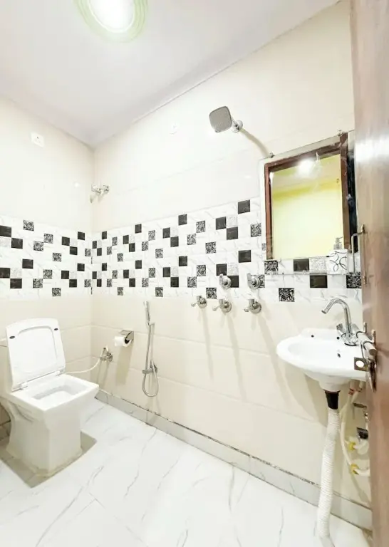 Нью-Дели: Roomshala 177 Homestay Thehrav