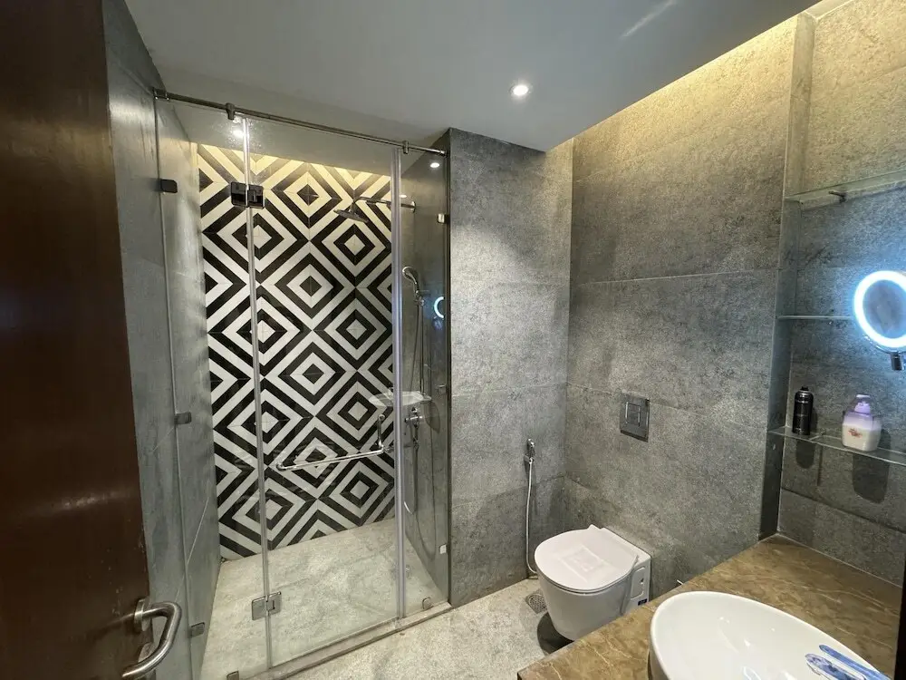 Газиабад: Luxury Deluxe Suite by Gt Studios