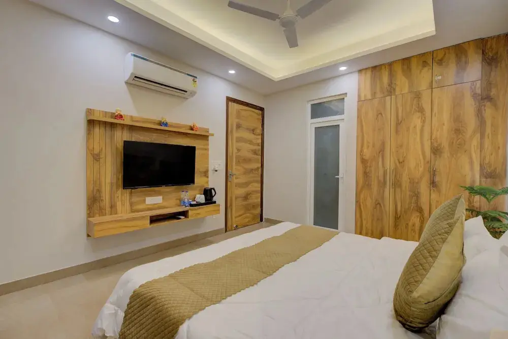 Гуруграм: The Lodgers Luxury1BHK Service Apartment