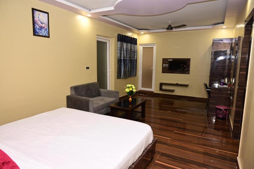 Бодх-Гая: Hotel Gm International