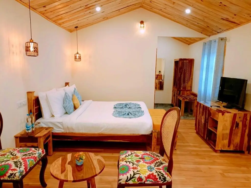 Шимла: Aaroham Resorts Shimla