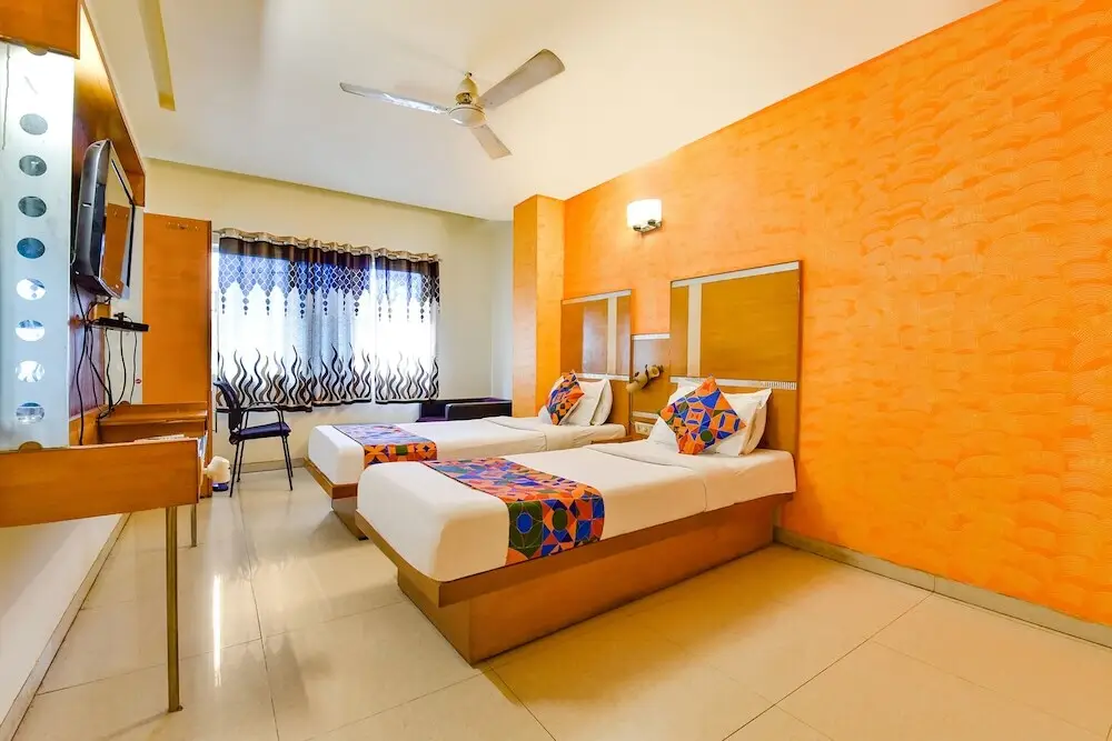 Ахмедабад: Fabhotel Kadamb Inn