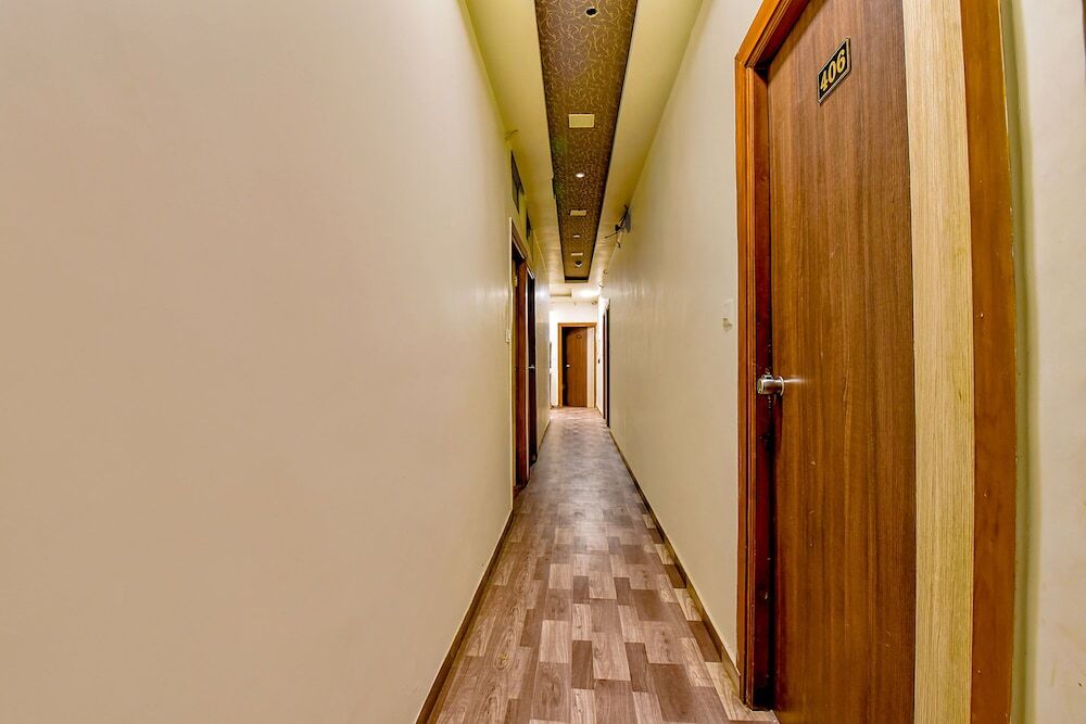 Ахмедабад: OYO Rooms Prahlad Nagar Garden