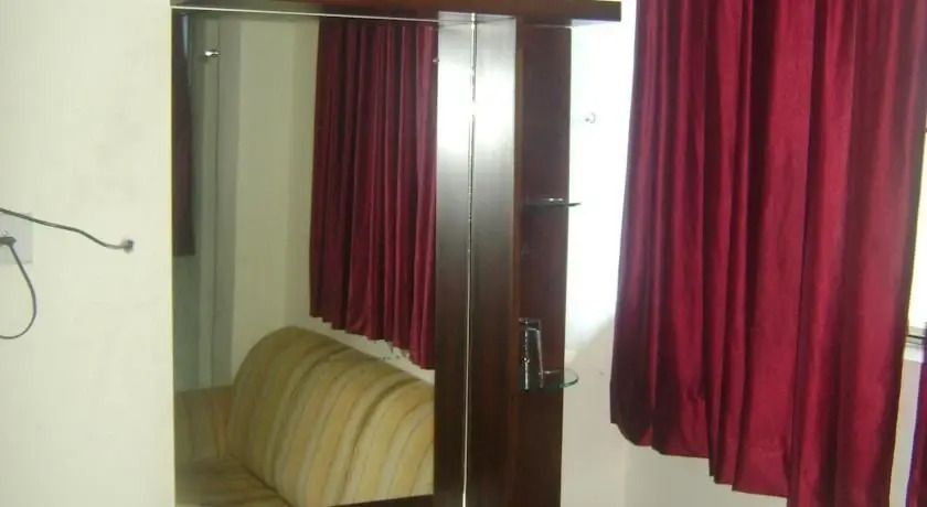 Эрамаллур: Malabar Plaza Residency
