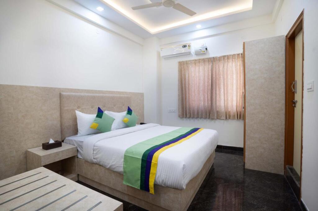 Бангалор: Treebo Trend Galaxy Kings Suites