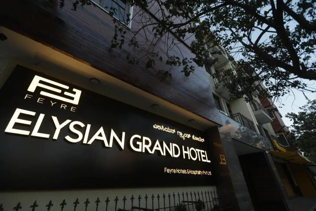 Elysian Grand Hotel — фото 1