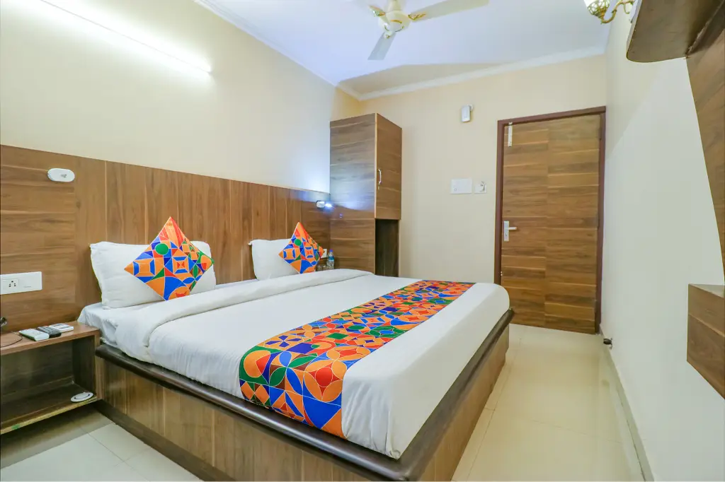 Амритсар: FabHotel Golden Sunrise Inn