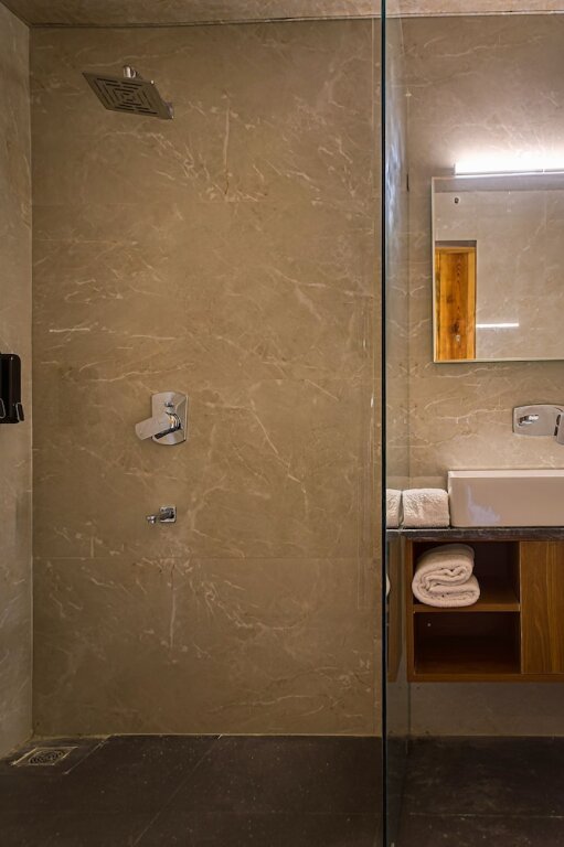Наинитал: Pumpkin Hotels Corbett, Tusk N Wood