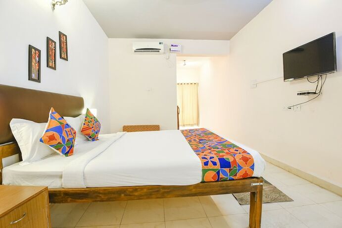 Кандолим: FabHotel Benz Destination Resort
