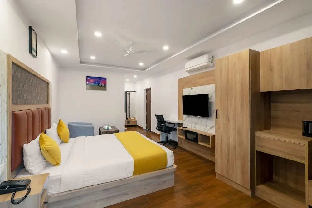 Chikkajala: Gateway Premium Inn