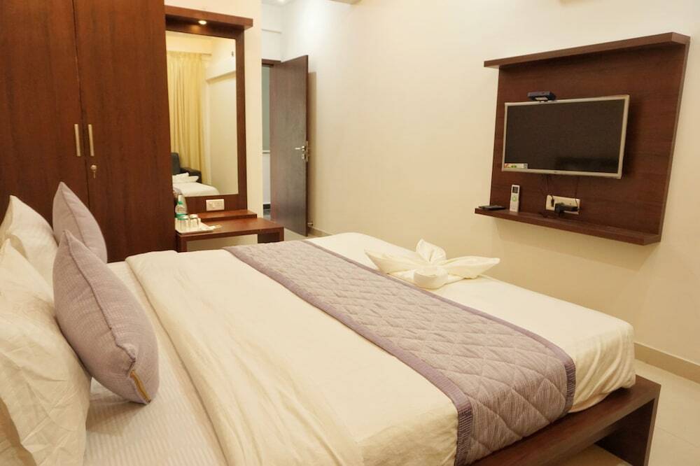 Chikkajala: Gateway Premium Inn
