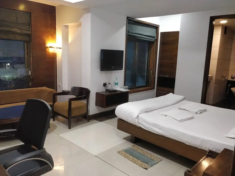Мумбаи: Hotel Elegance Nx