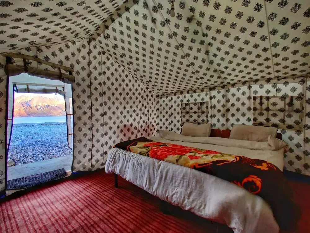World Attic Camp — фото 1