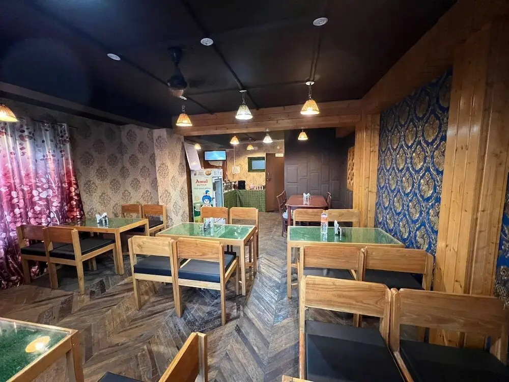 Шринагар: Shahpura Residency Srinagar
