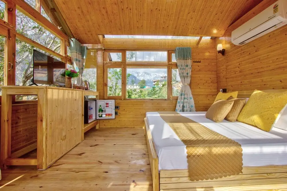 Касоль: Regal Retreat