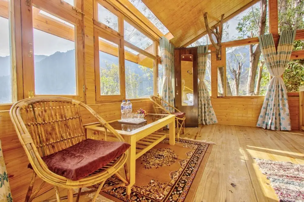 Касоль: Regal Retreat