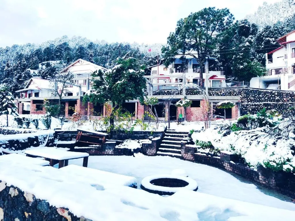 Наинитал: Just Naturals Wellness Resort Nainital