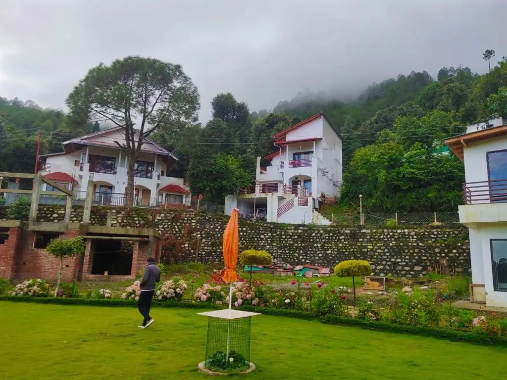 Наинитал: Just Naturals Wellness Resort Nainital