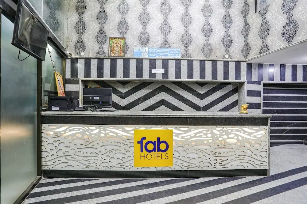 Райпур: Fabexpress Arjun Imperial