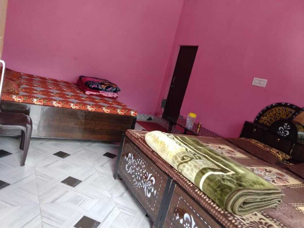 Чамоли: Kartiky homestay & restautant Gopeshwer
