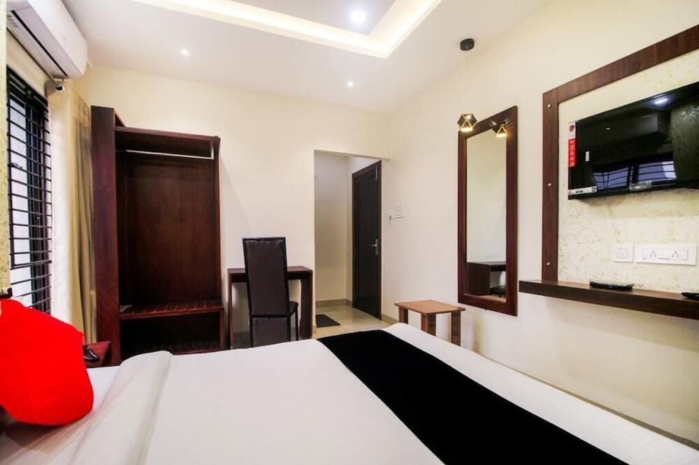 Hotel Grand Palace & Banquet — фото 1