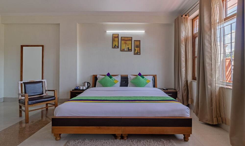Массури: Treebo Stotrak S N Residency, Mussoorie