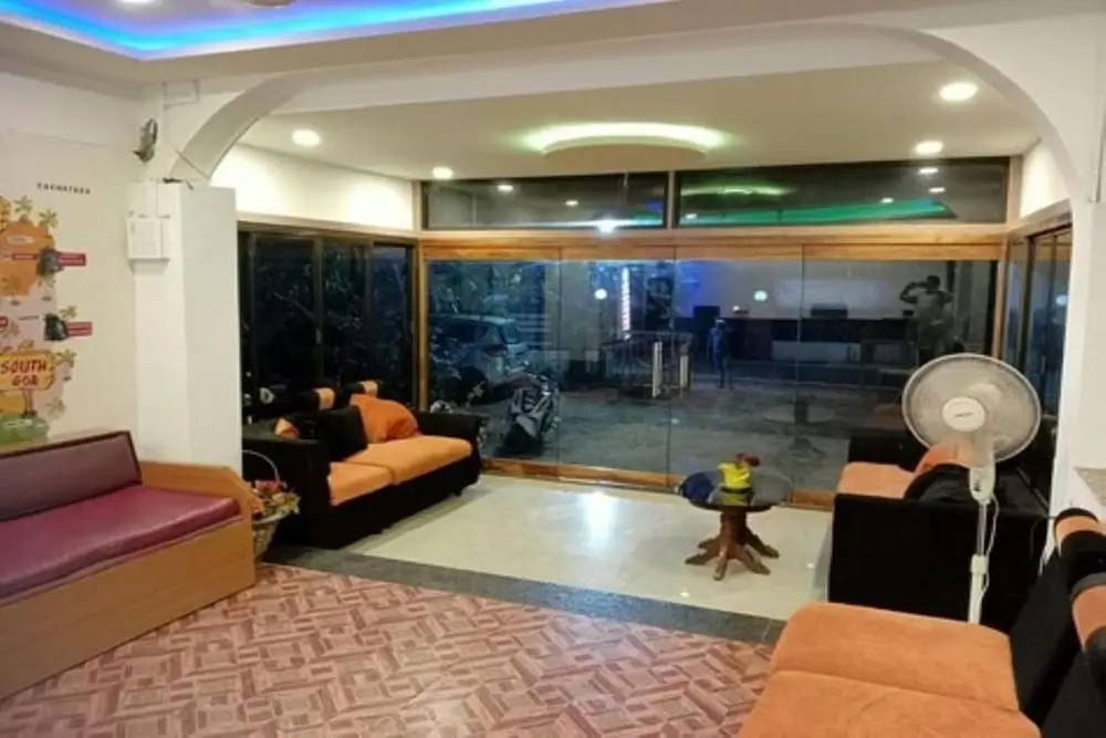 Верем: Goa Holiday Beach Resort