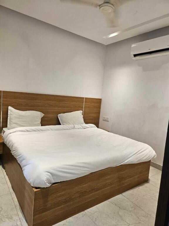 Вриндаван: Vrindavan Resort