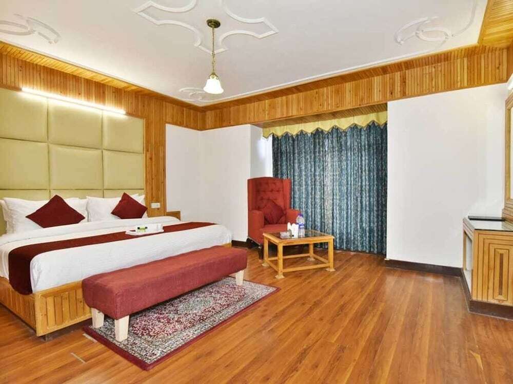Манали: Hotel Himgiri Manali