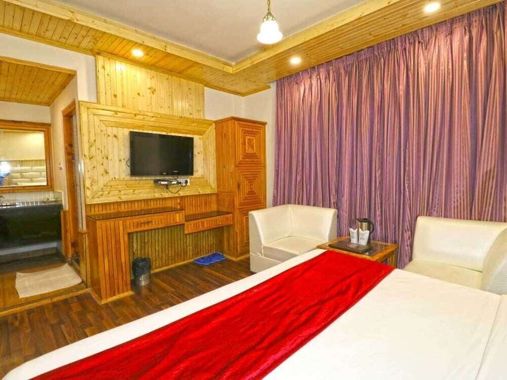 Манали: Hotel Himgiri Manali