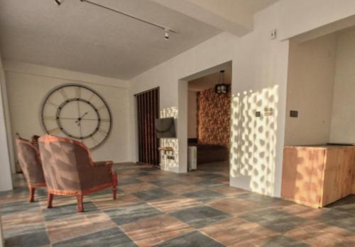 Наинитал: Tree Leaf Cottages | By Tree Leaf Hotels,Bhawali, Nanital