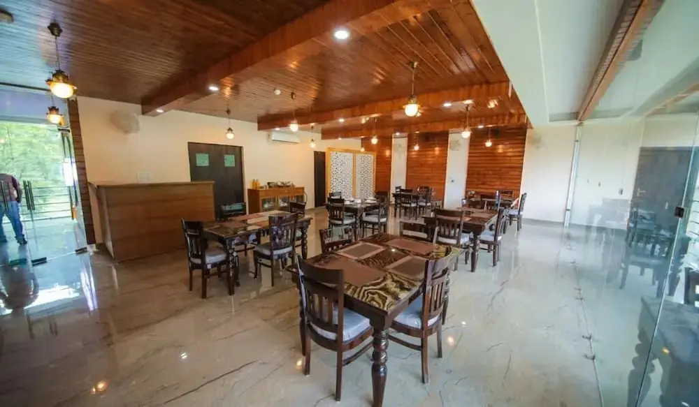 Техри: Amritara Social Palace