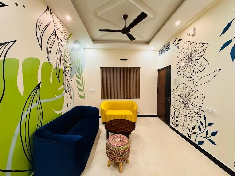 Удджайн: Home Escape 2BHK Retreat Pvt Home