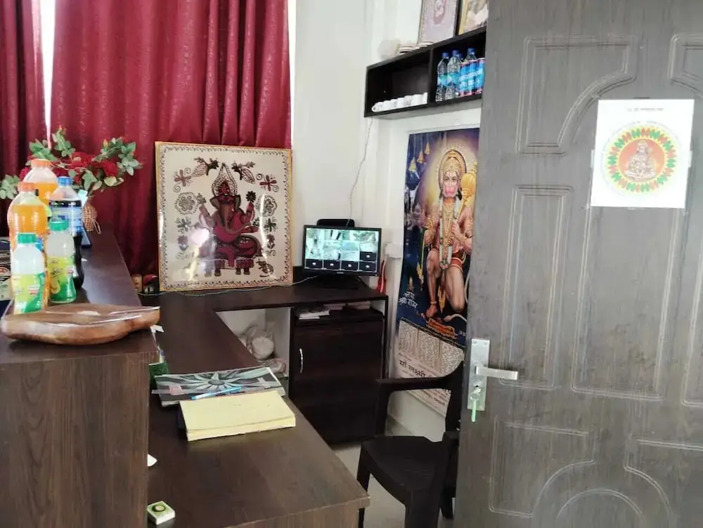 Наинитал: Hotel Parwatanchal Restaurant & Party