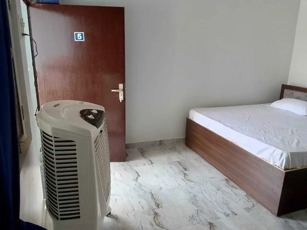 Файзабад: Raghubir Nikunj Homestay