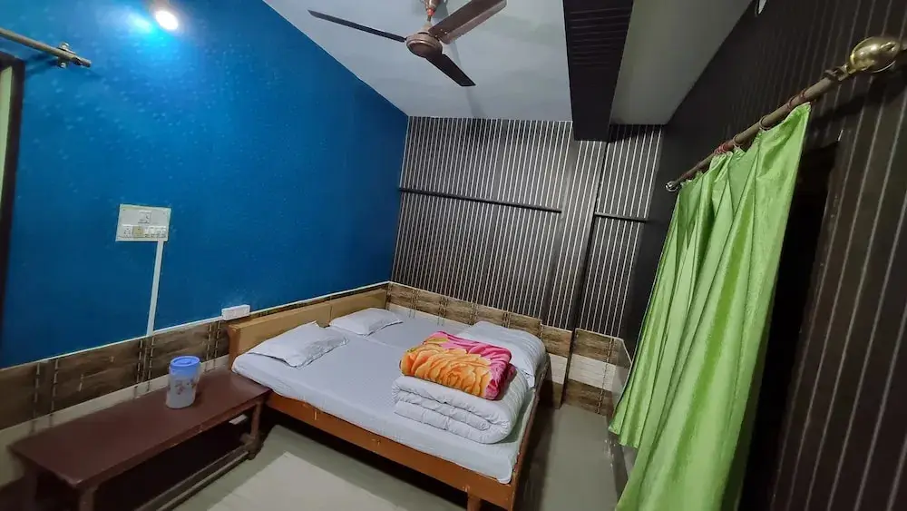 Чамоли: J M S Guest House