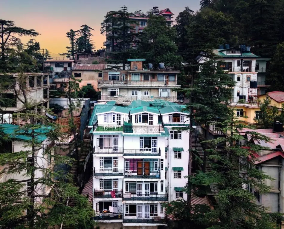 The Sunset Abode Shimla 4BR Valley Views — фото 1