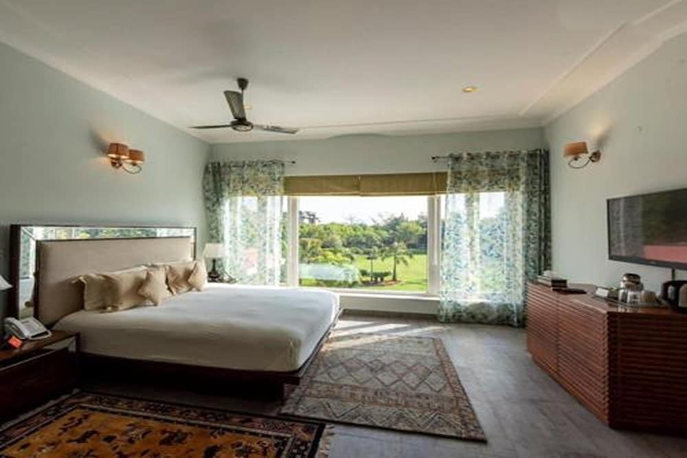 Большая Нойда: BluSalzz Collection - Siddha Wellness Village, Faridabad - Haryana